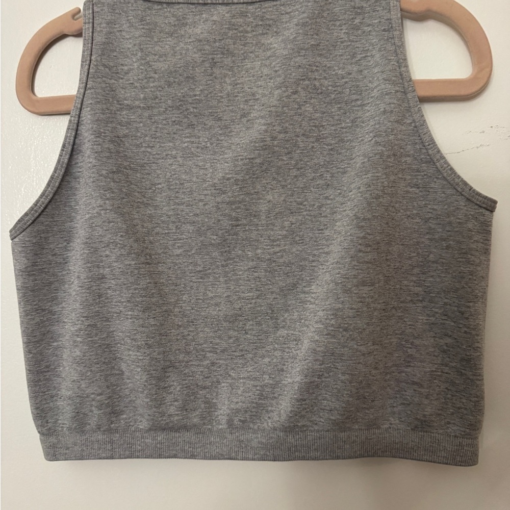 Heather Gray Ribbed Crop Tank Top - Picture 3 of 3